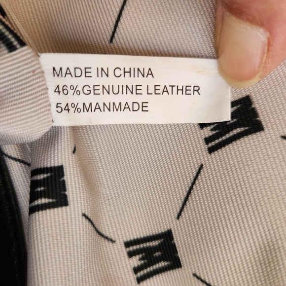 Convertable bag, crossbody/shoulder bag/clutch, by Antonio Melani - Picture 5 of 7